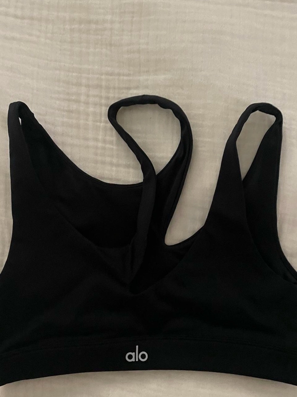 Alo Women's Black Asymmetrical Sports Bra - Black